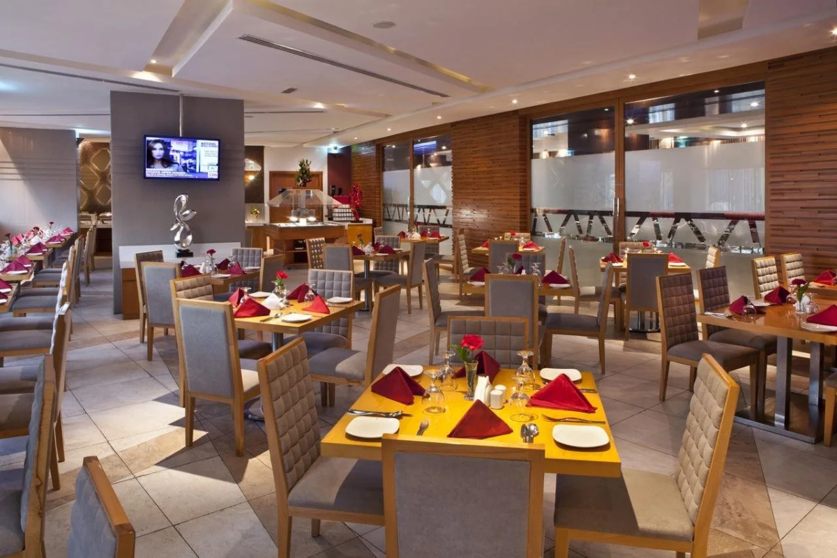 Отель Landmark Grand Hotel