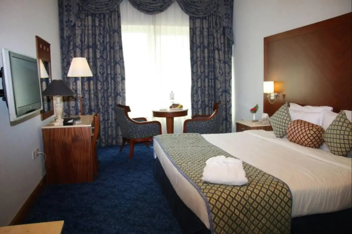 Отель Regent Palace Hotel