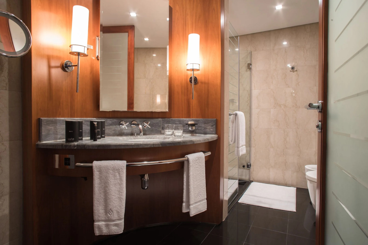 Jumeirah Emirates Towers Dubai