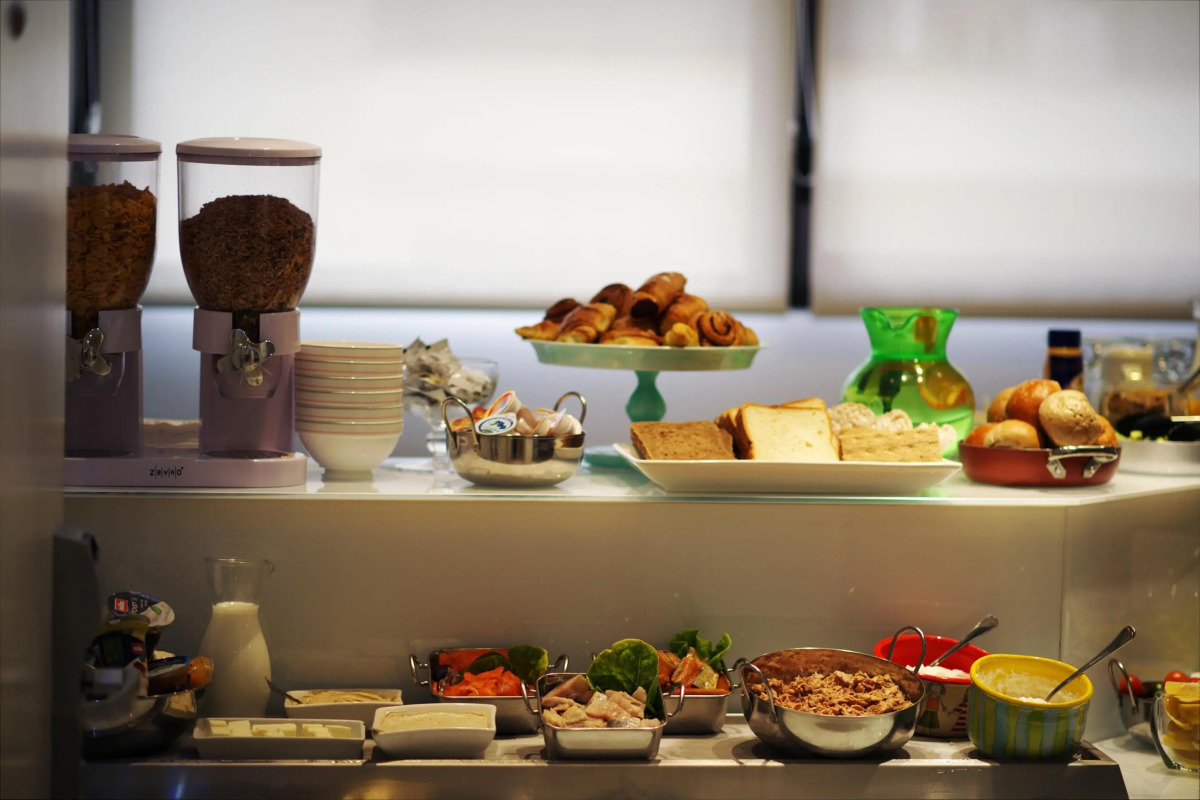 Best Western Regency Suites