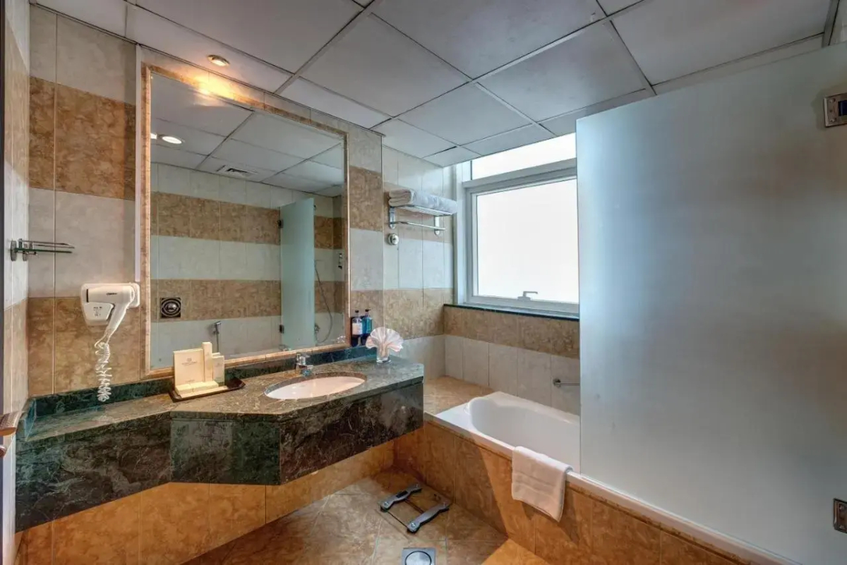 Sunday Mega Hotel Sheikh Zayed Road