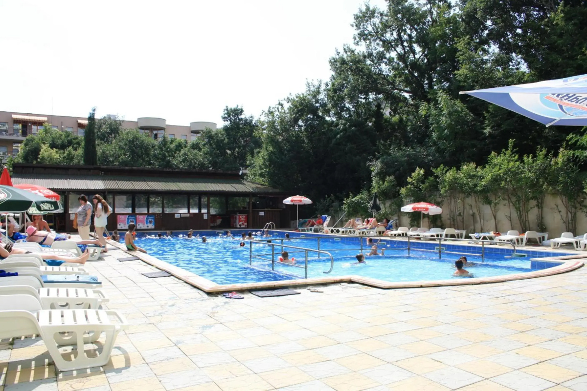 Sunny Varshava Hotel