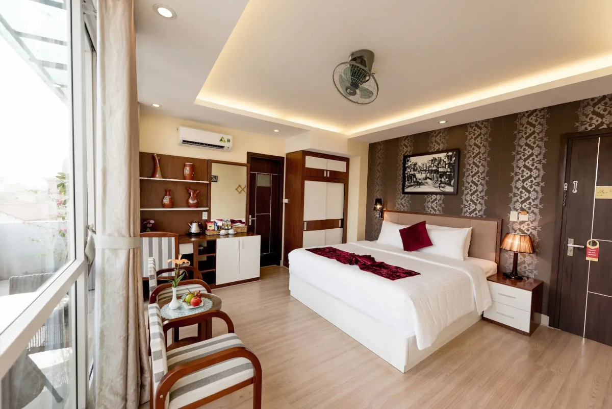 Golden Legend Diamond Hotel	