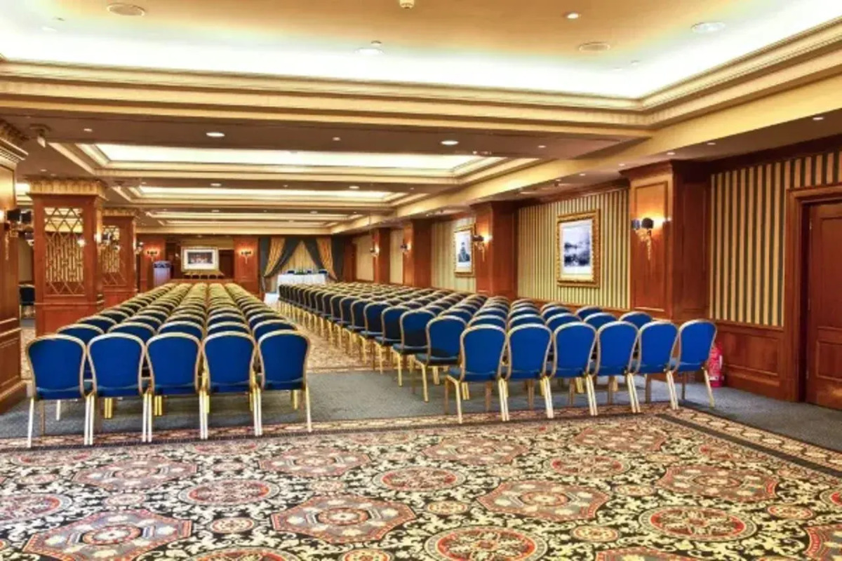 Отель Royal Olympic 