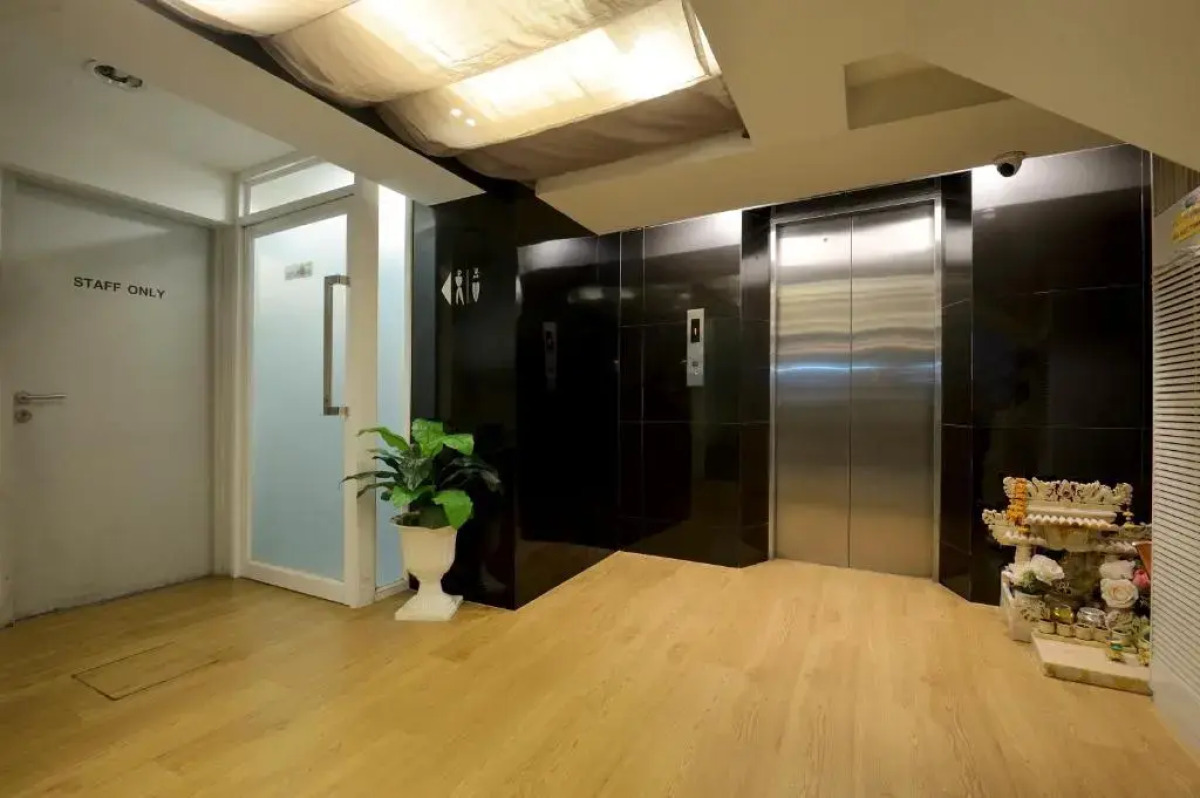 De Lux Bangkok Hotel