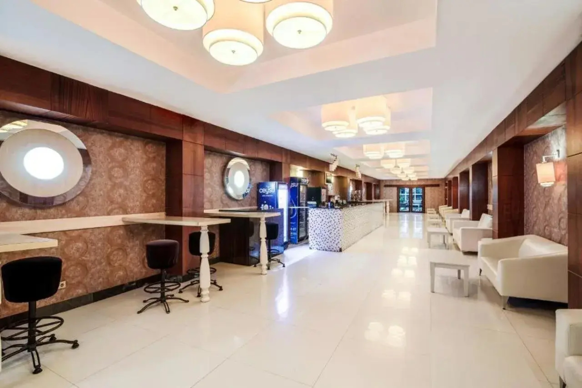 Ring Beach Hotel