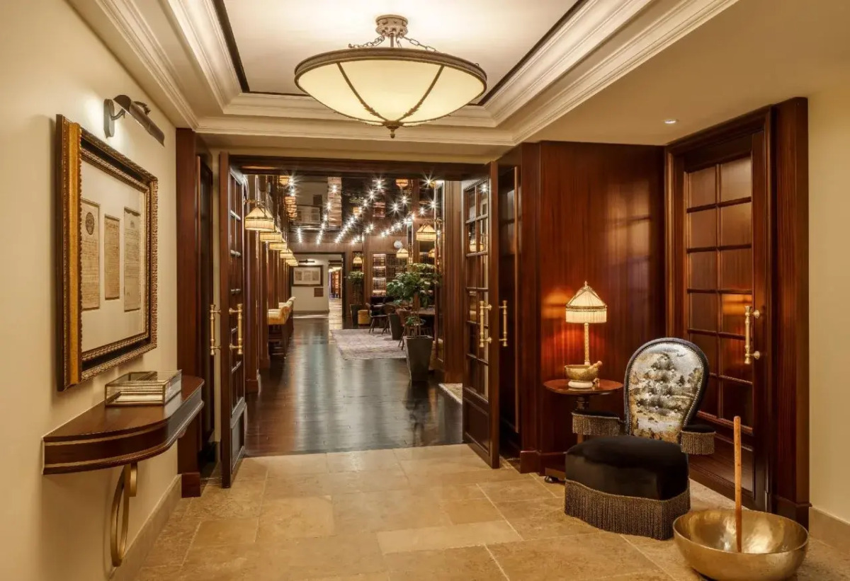 Maxwell Reserve Singapore, Autograph Collection