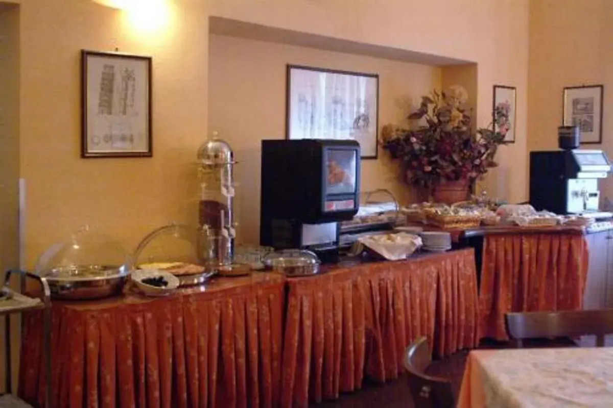 Hotel Caffè Verdi - 24 hours Reception