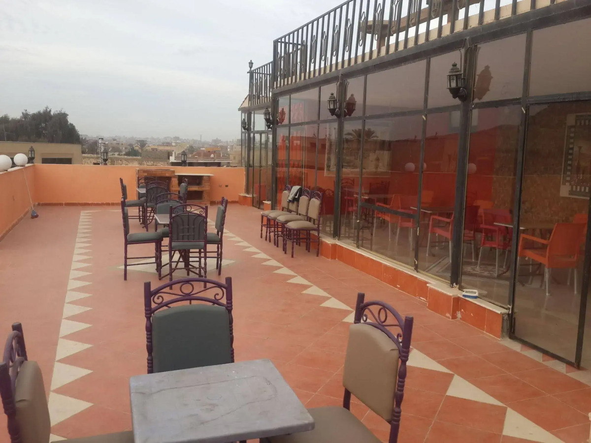 Pyramids Plateau Inn