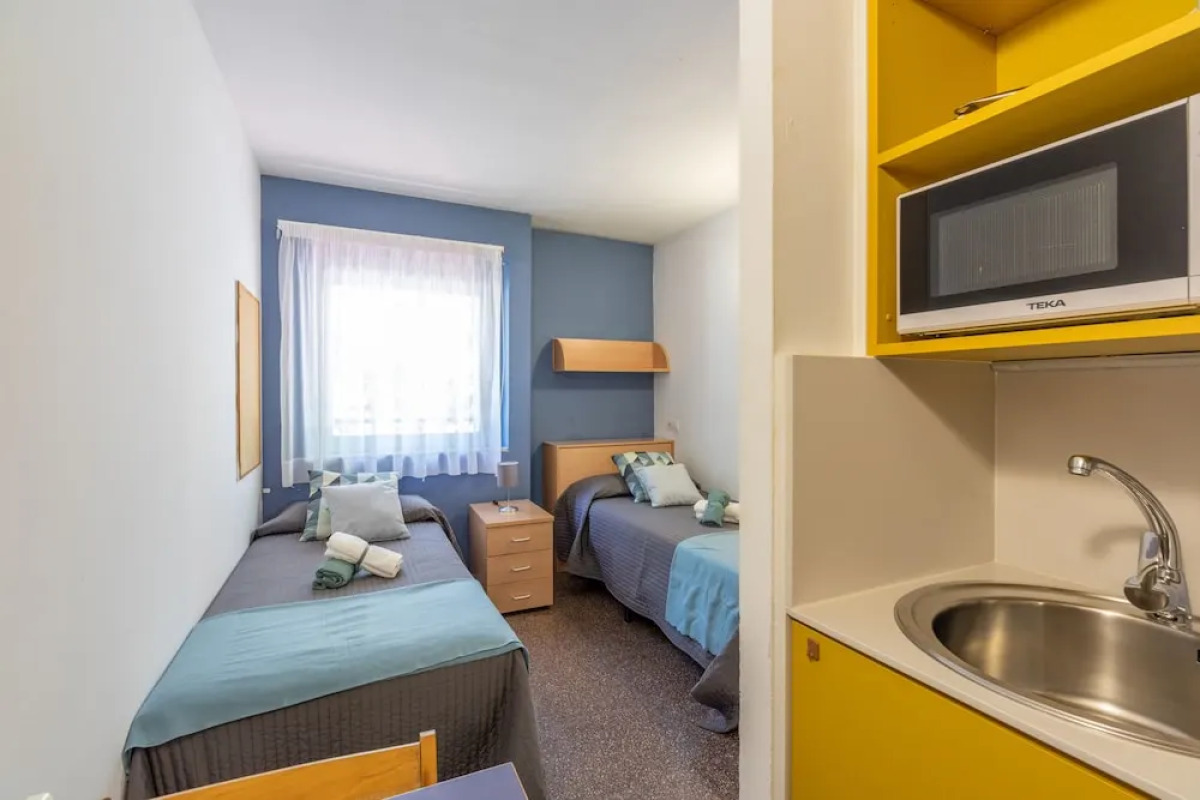 Residencia Universitaria Resa La Ciutadella -Campus Accomodation