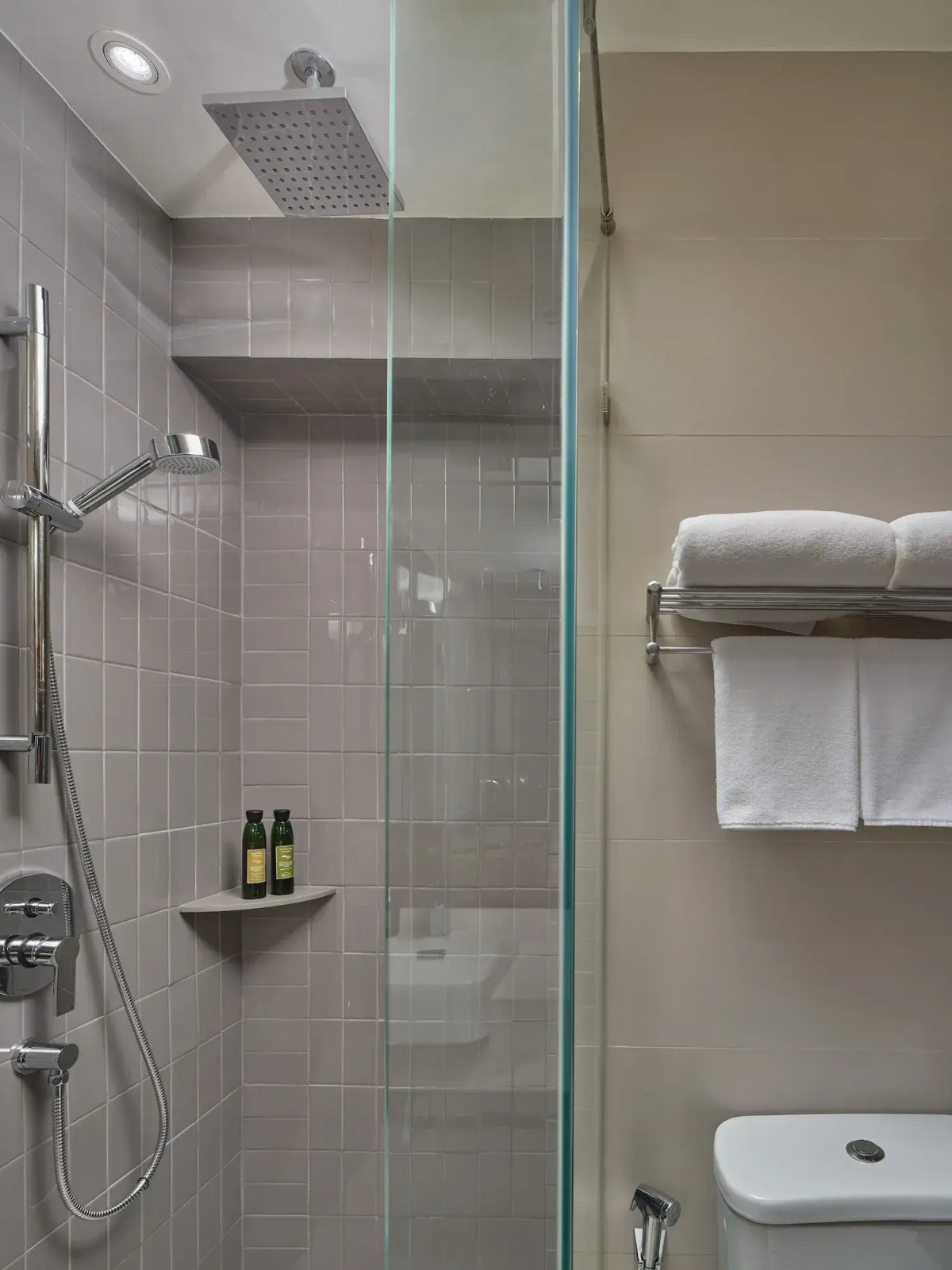 The Quarter Onnut by UHG