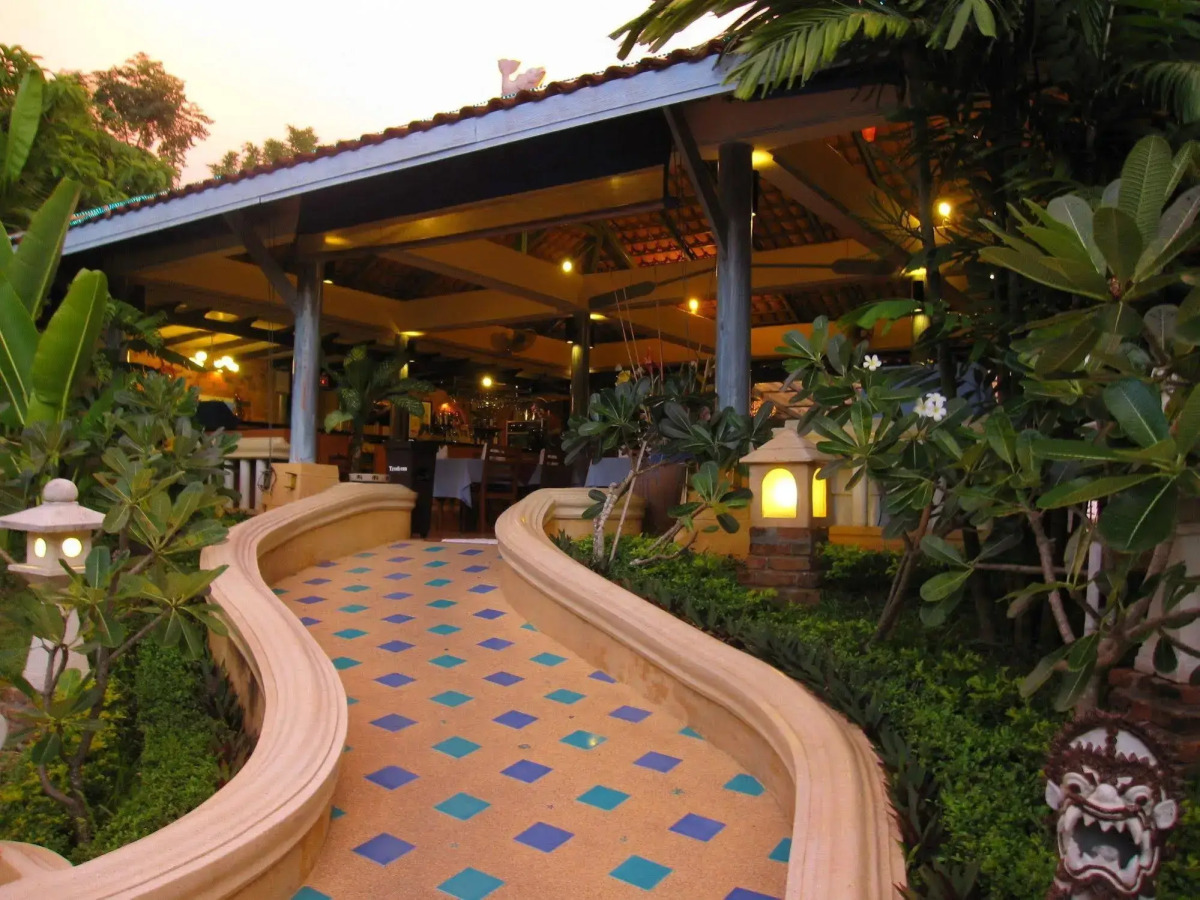 Aochalong Villa Resort & Spa