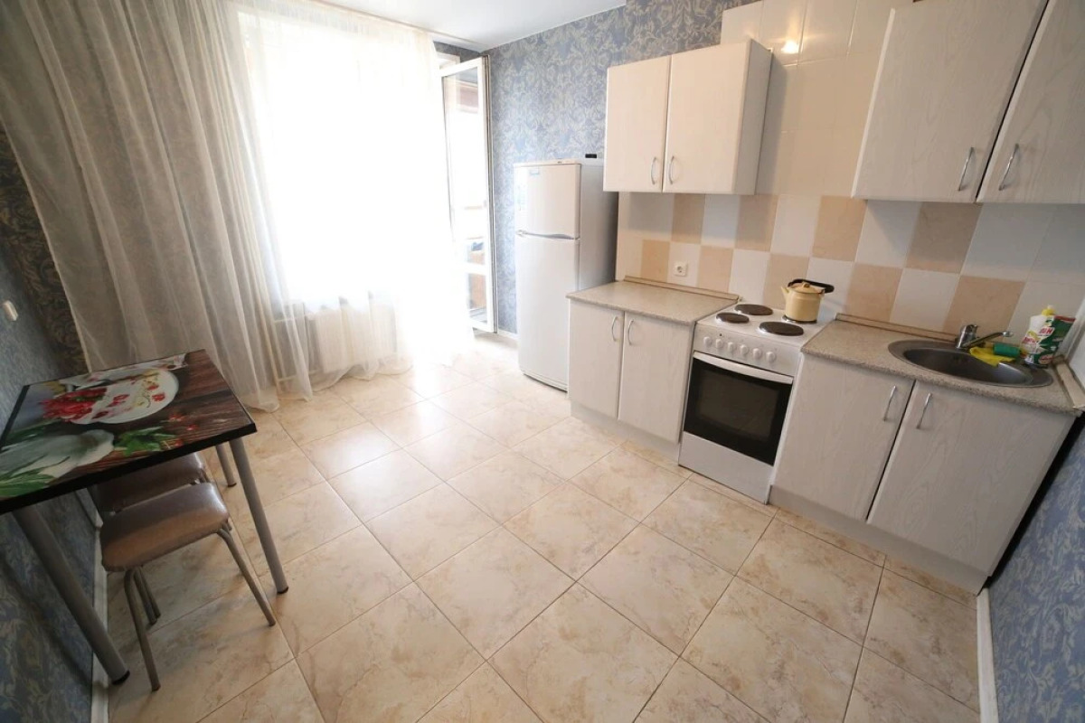 ул. Комсомольская, 15-44