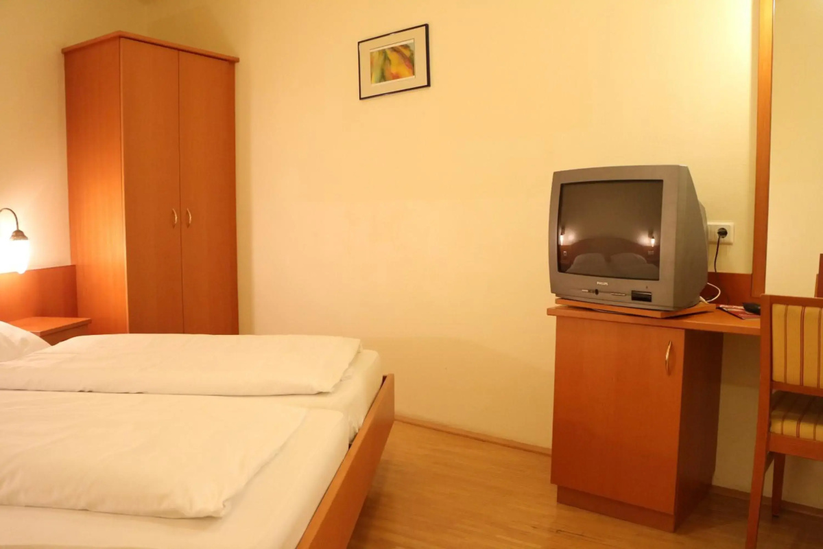 SUITE HOTEL 900m ZUR OPER