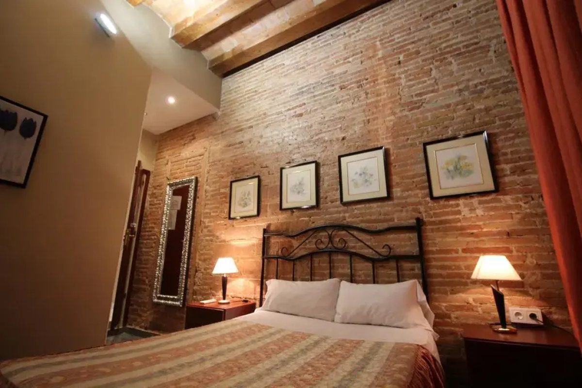 Hostal Orleans