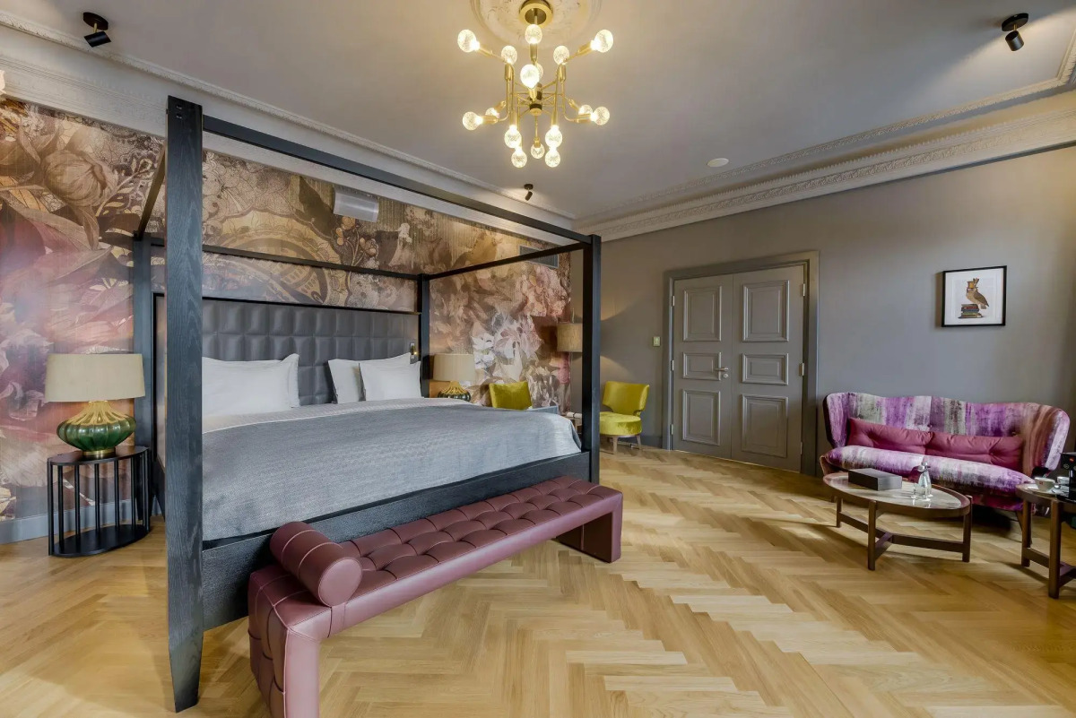 Отель Grand Poet Hotel by Semarah