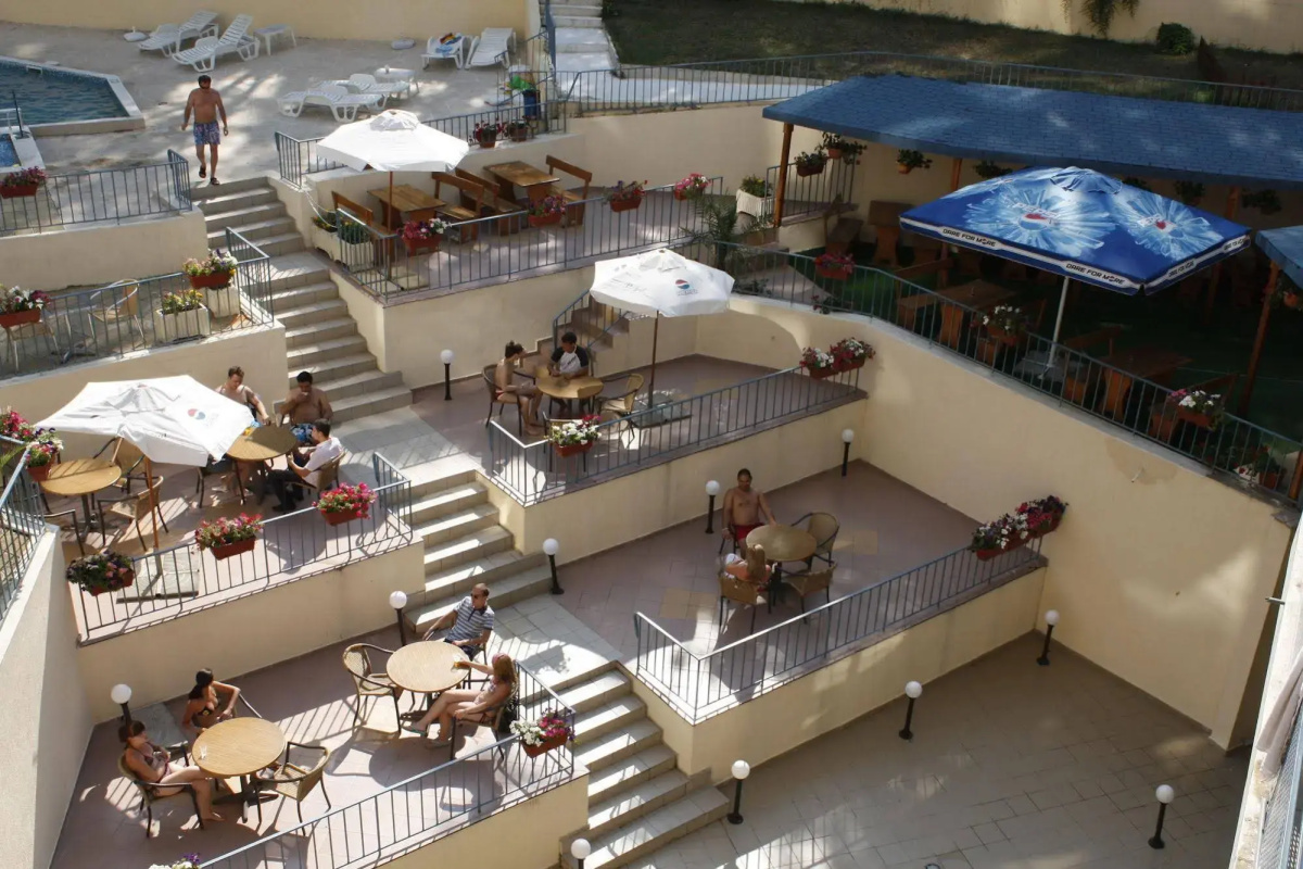 Royal Hotel