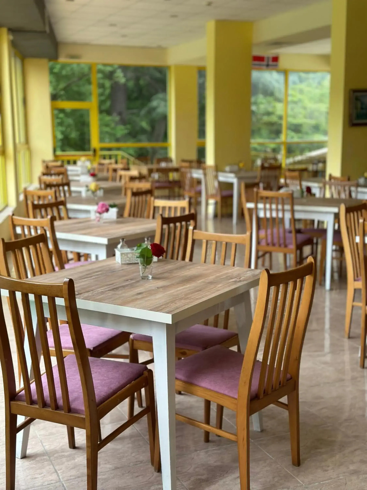 Sunny Varshava Hotel