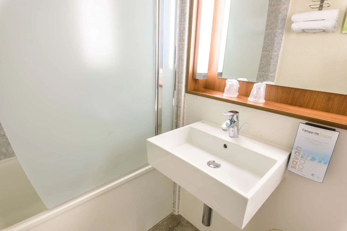 Hôtel Campanile Toulouse Nord - Sesquières