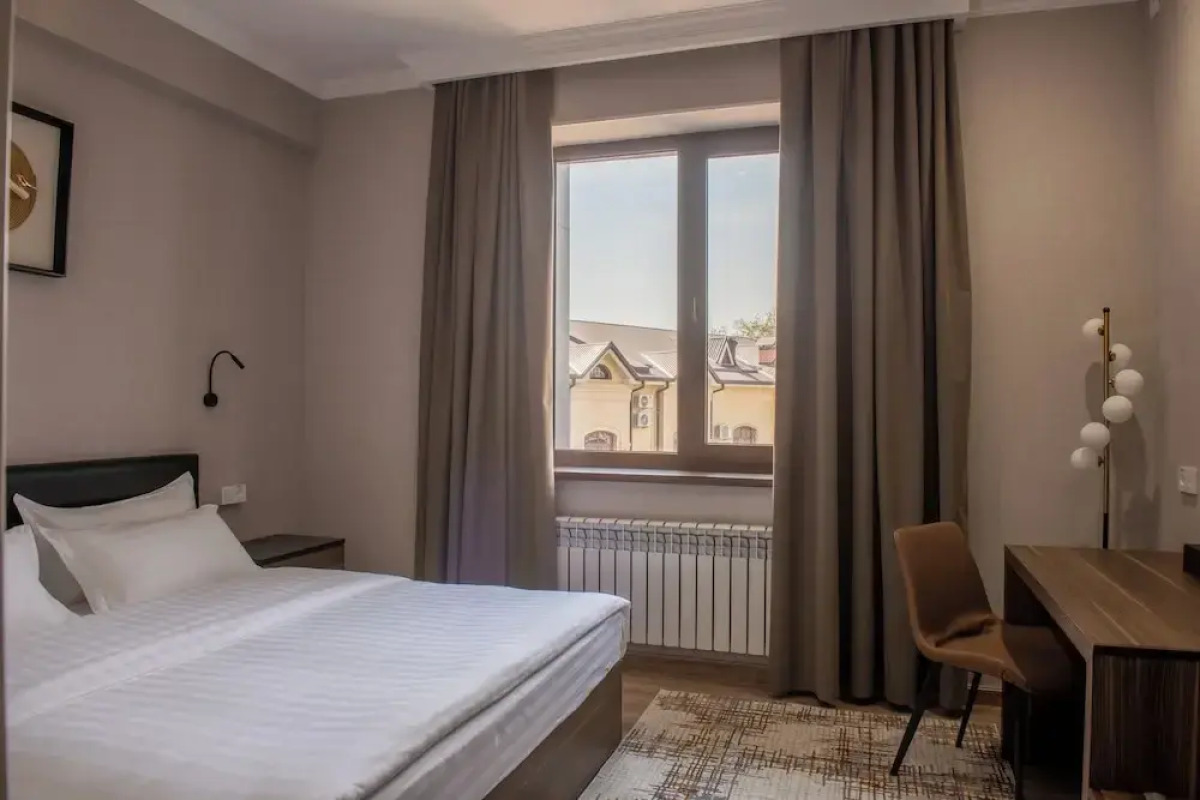 Отель Silk Road Premium