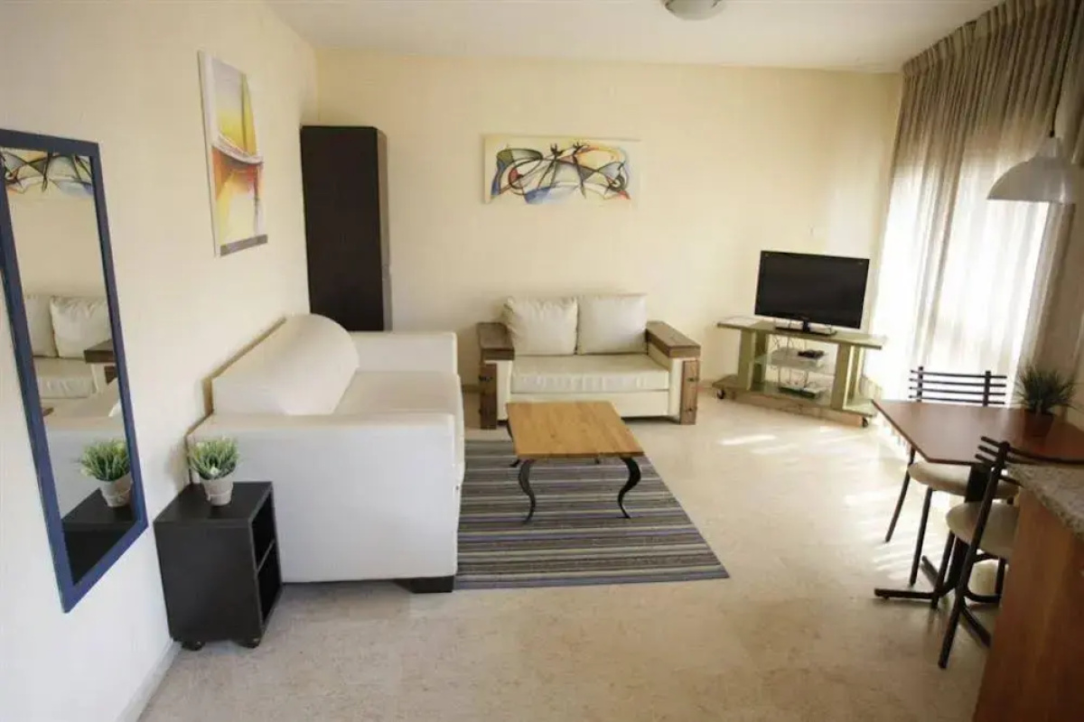 Dizengoff Beach Apartments