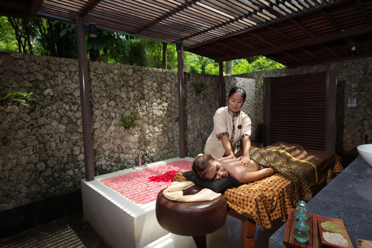 Le Grande Bali Hotel