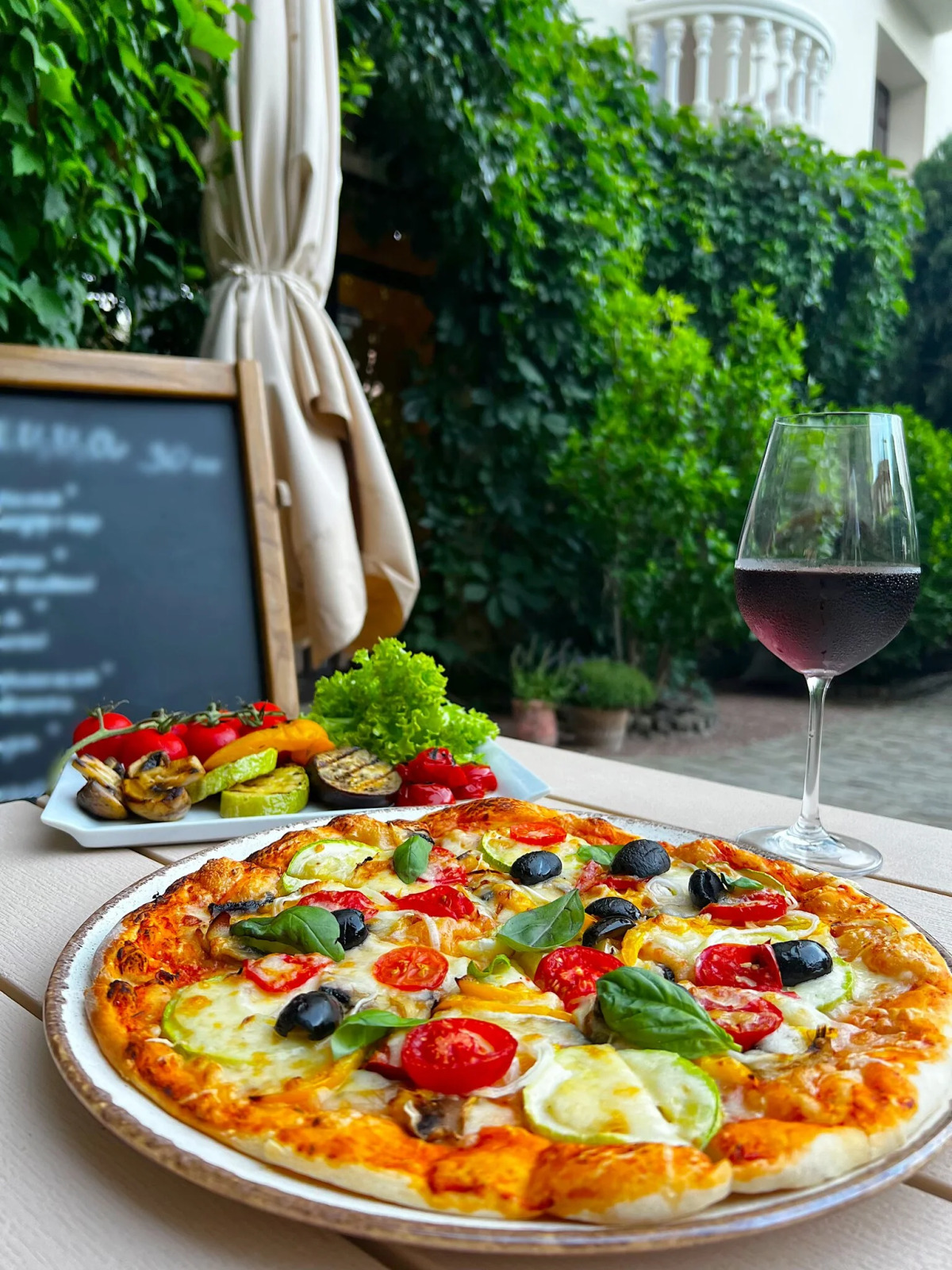 Вилла Феллини