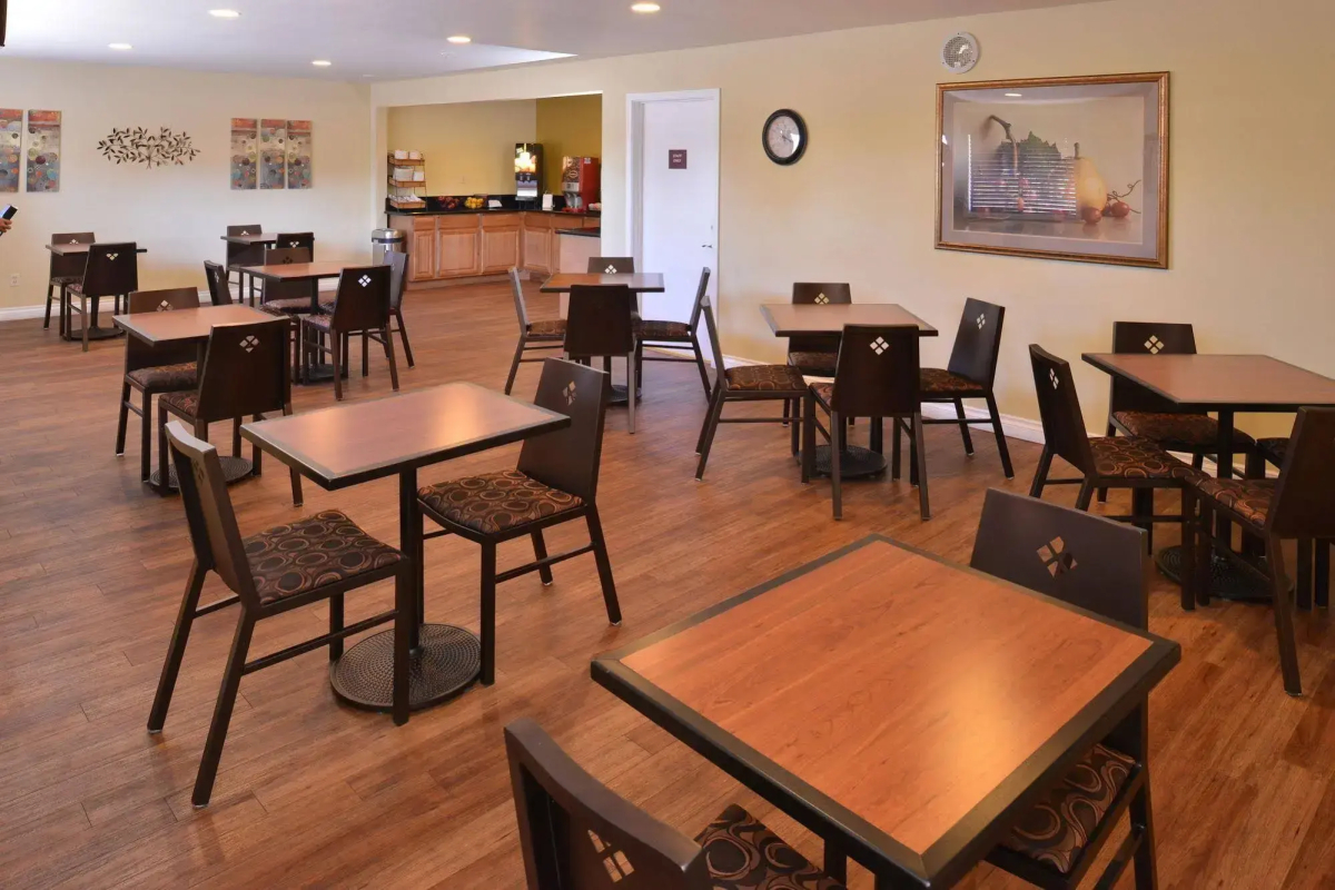 Pleasant Inn