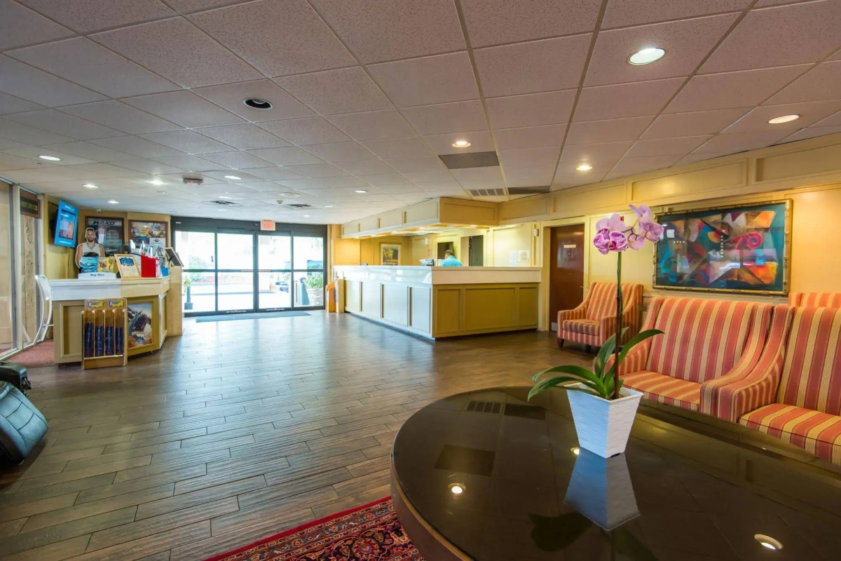 Floridian Express Hotel