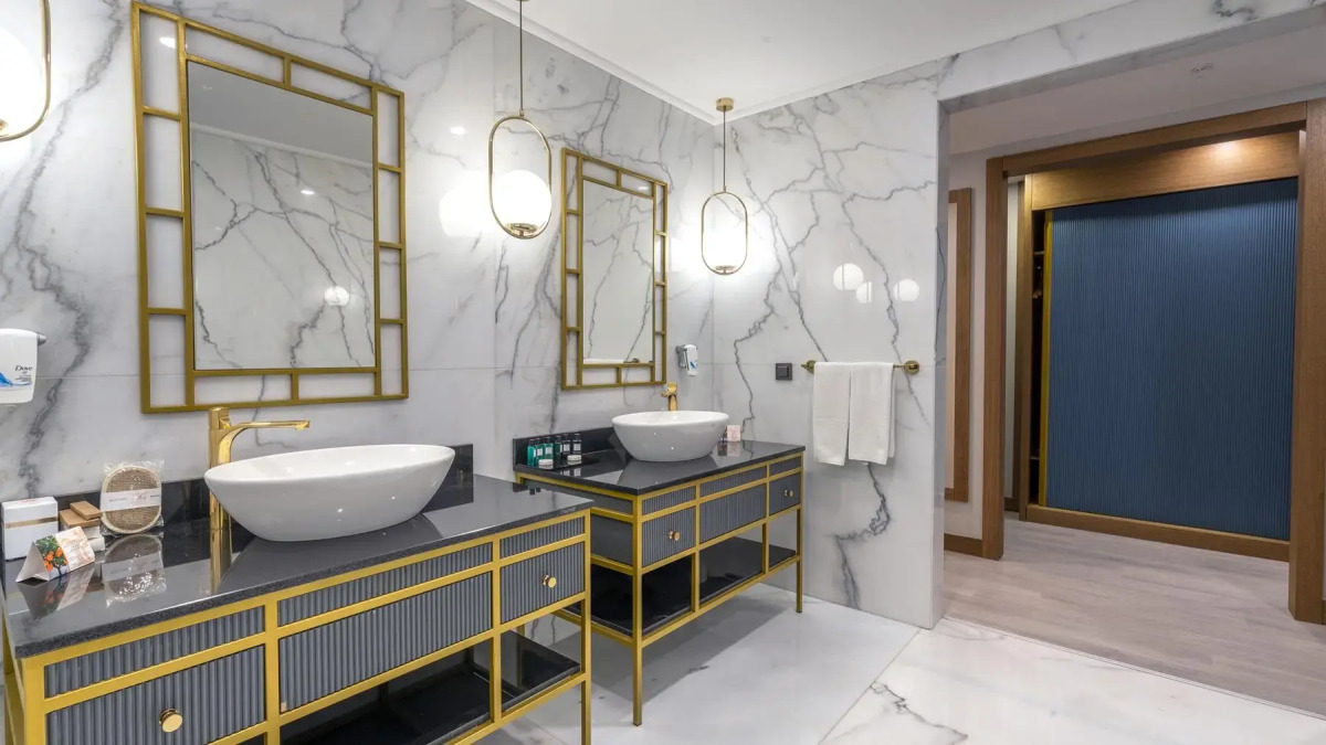 Hotel Orange Palace Side