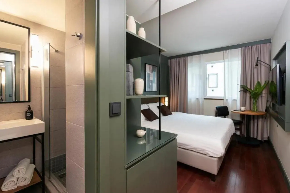 The Honest Budapest by Chic & Basic