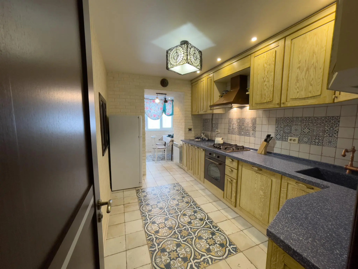 Tolstoy Apart (Толстой Апарт) на улице Демонстрации 38