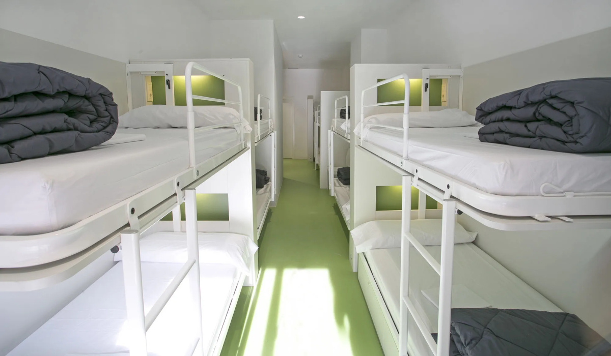 Sant Jordi Hostels Rock Palace