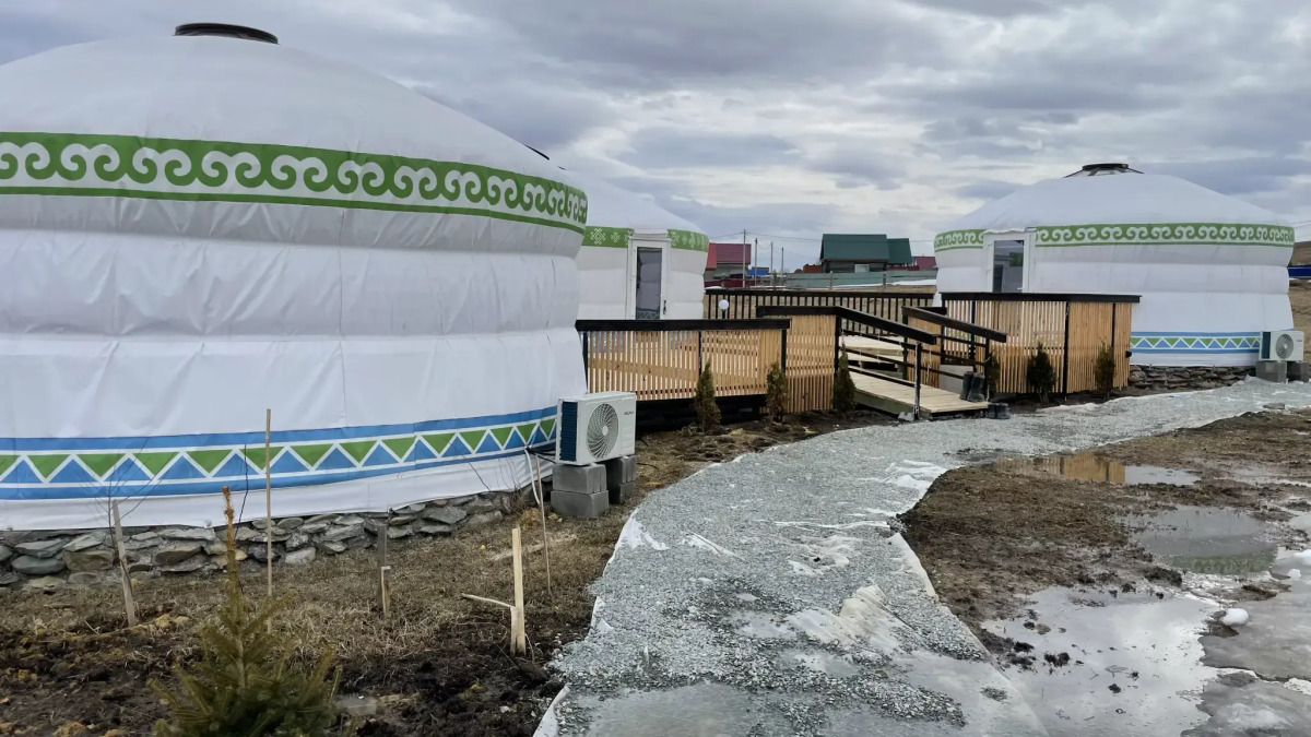 Юмарт озеро Талкас База семейного отдыха