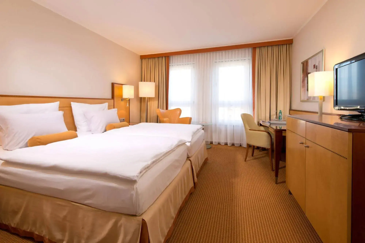 Отель The Q - Quadro City Hotel