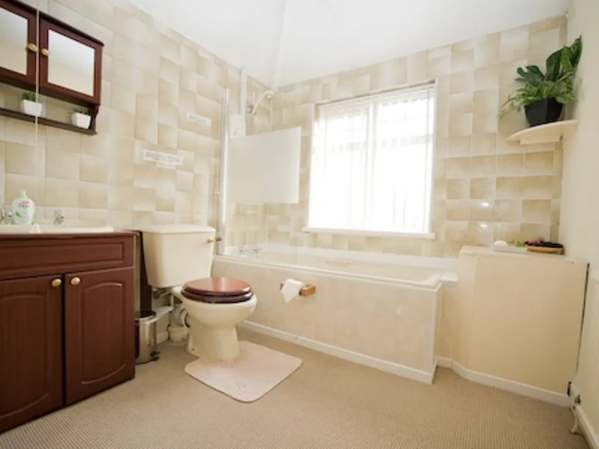 James Guest House