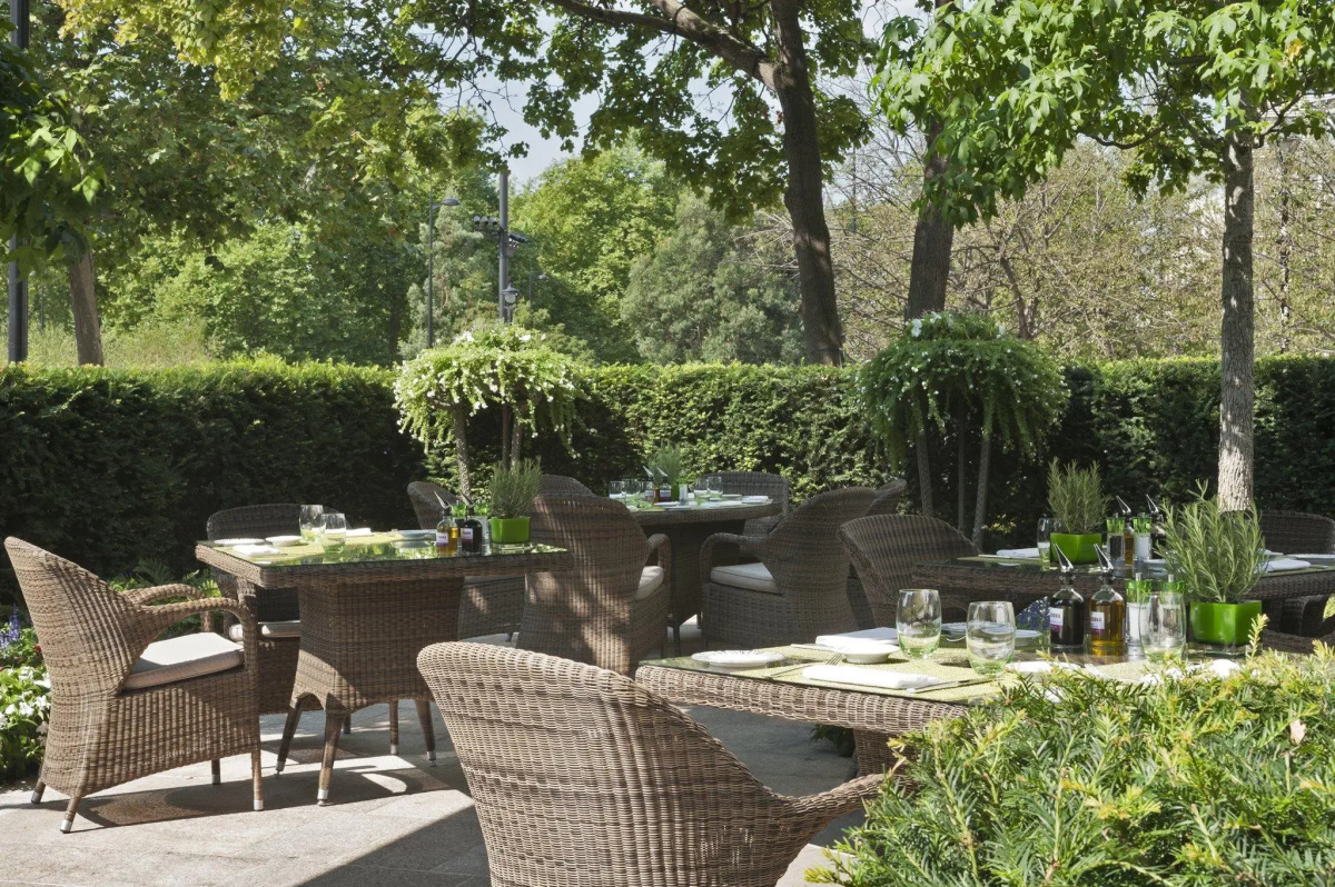 Four Seasons Hotel London at Park Lane