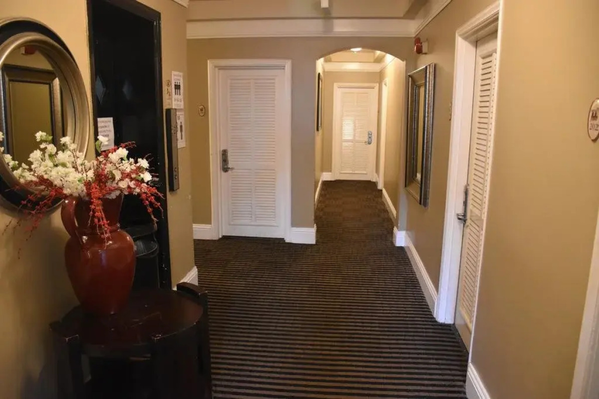 The Beach Plaza Hotel & South Beach Plaza Villas