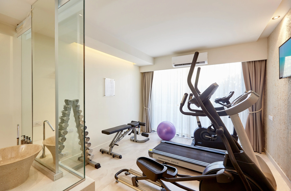 Отель Bandara Beach Resort, Phuket