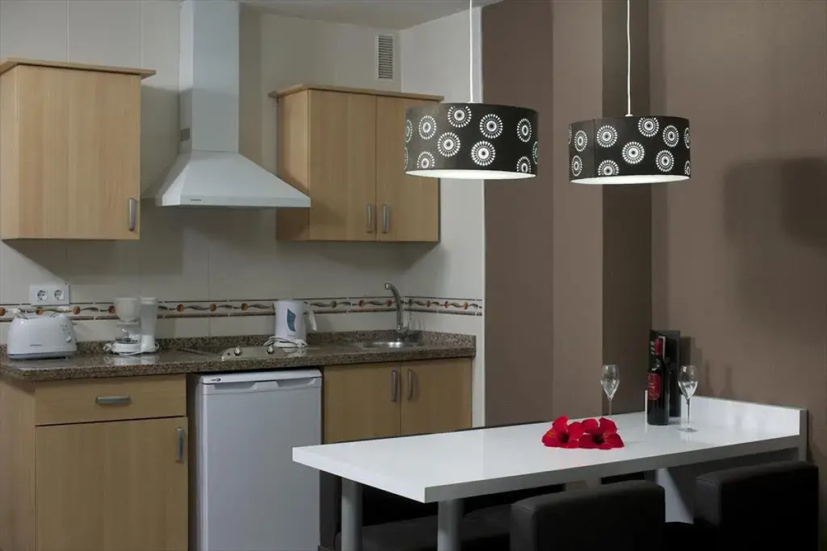 Playaolid Suites & Apartments