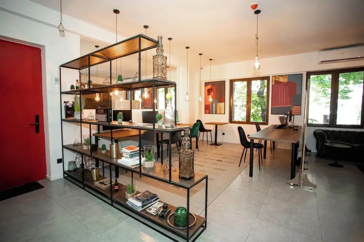 Отель The Tbilisi Pod