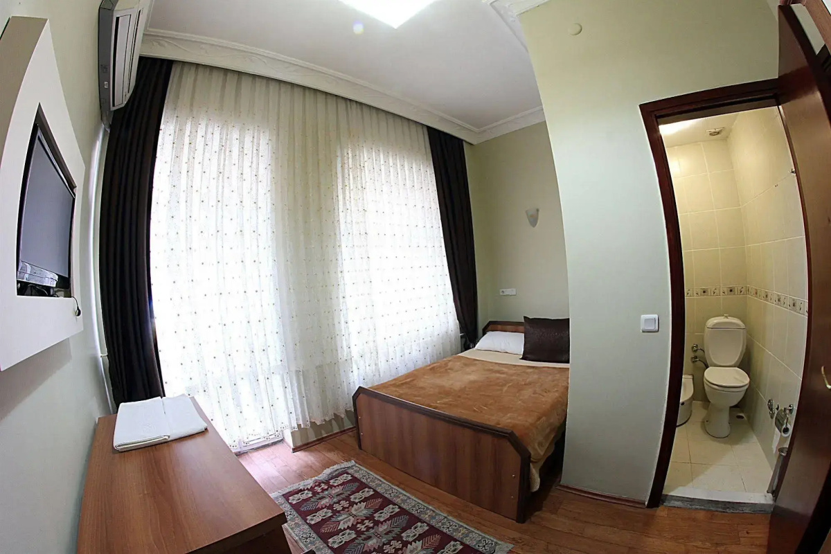 Paradise Hotel