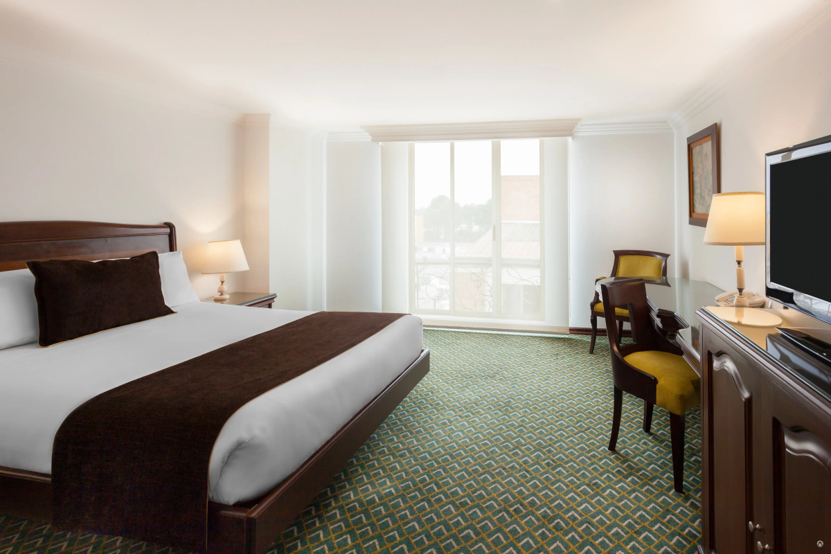 Hotel Embassy Park
