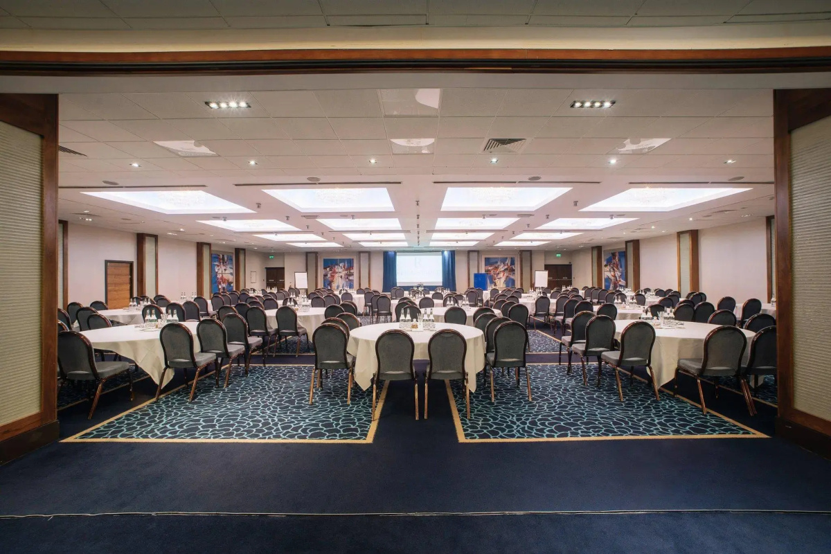 Renaissance London Heathrow Hotel