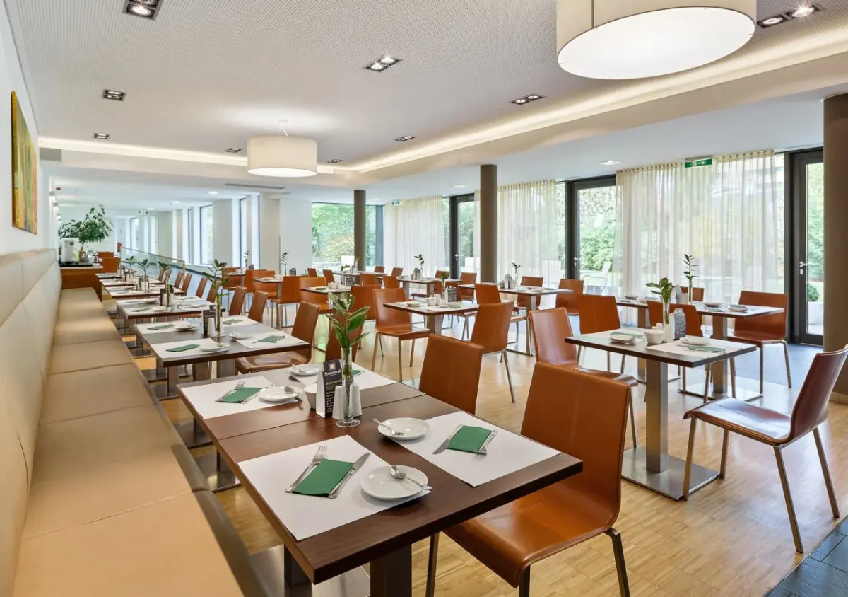 Отель Four Points Flex by Sheraton Vienna Hauptbahnhof