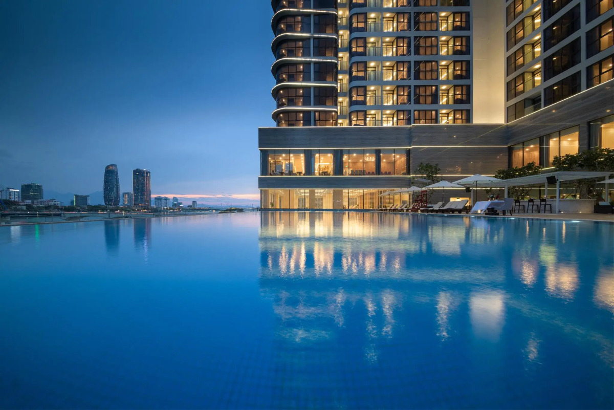 Melia Vinpearl Danang Riverfront