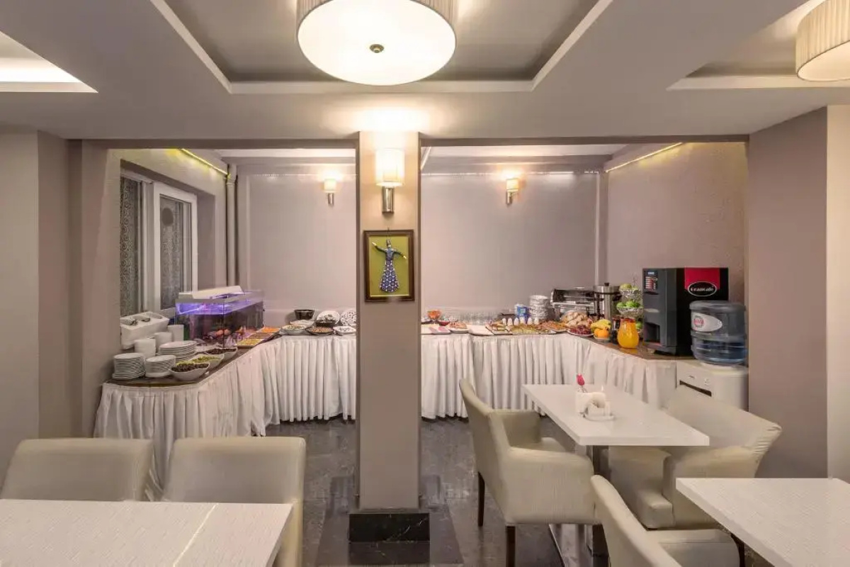 Aristocrat Hotel