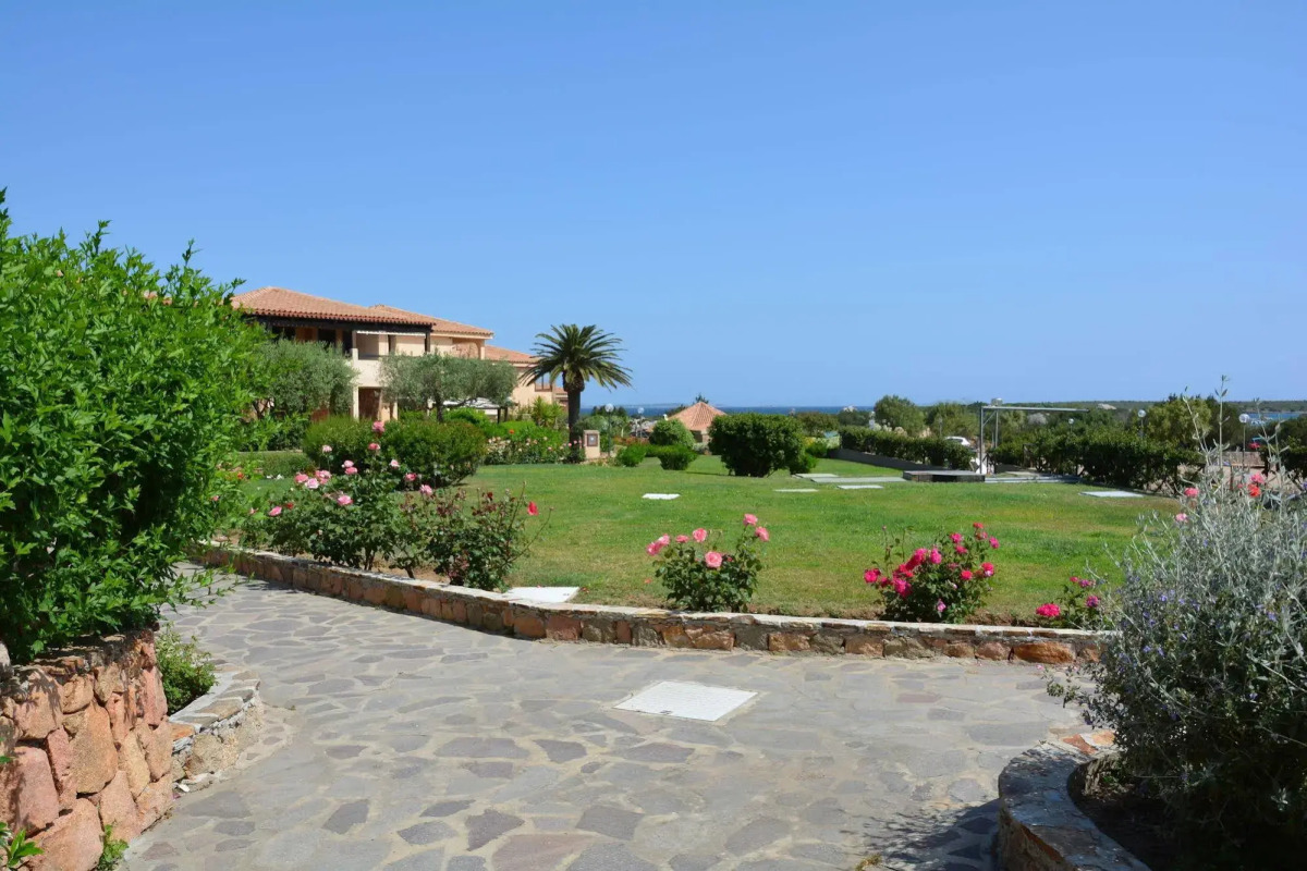 Baia de Bahas Residence