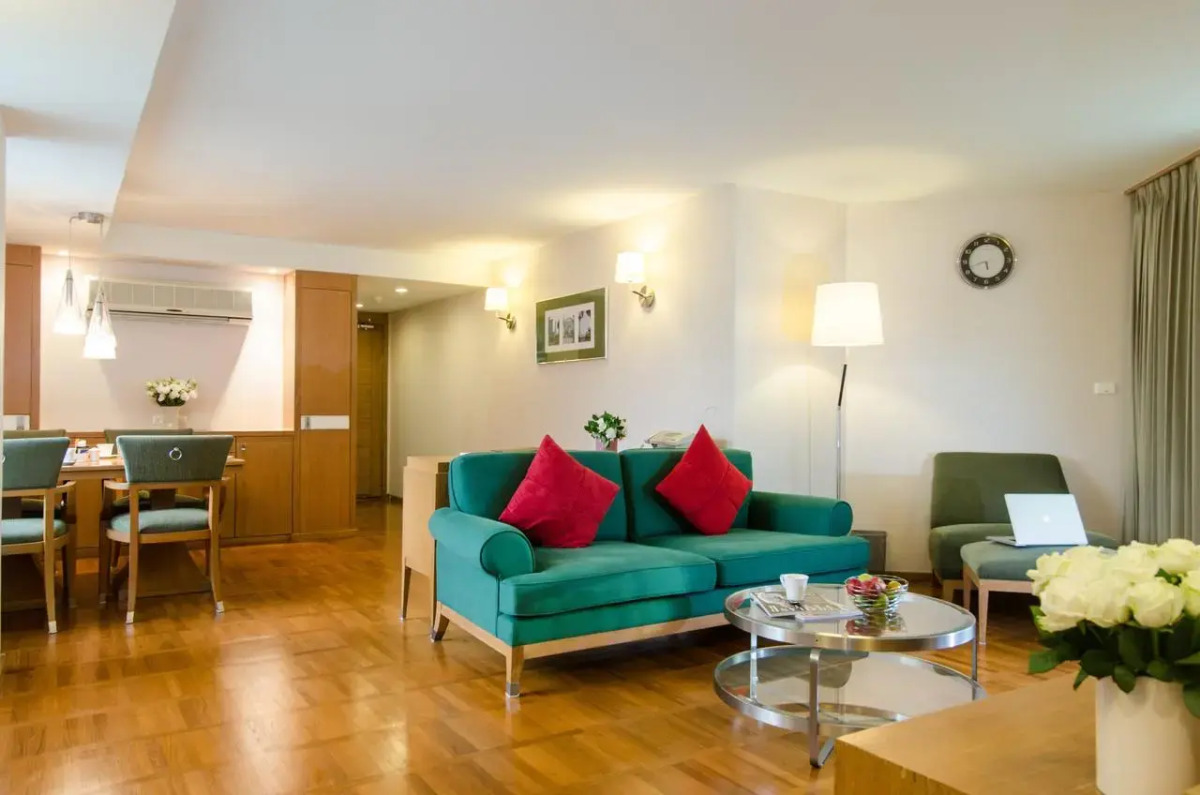 At Ease Saladaeng by AETAS