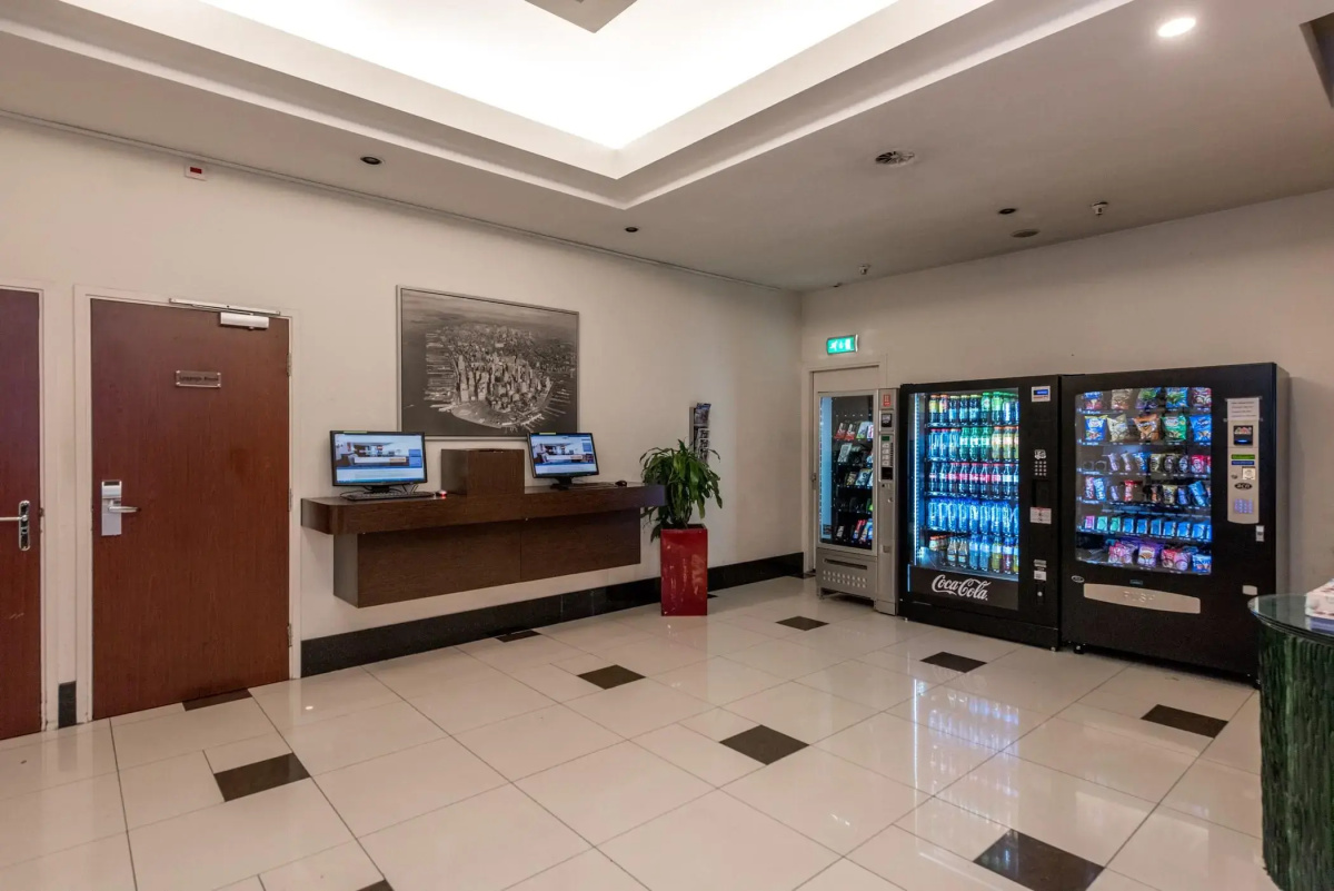 XO Hotels Blue Tower